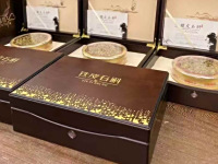 铁皮枫斗礼盒